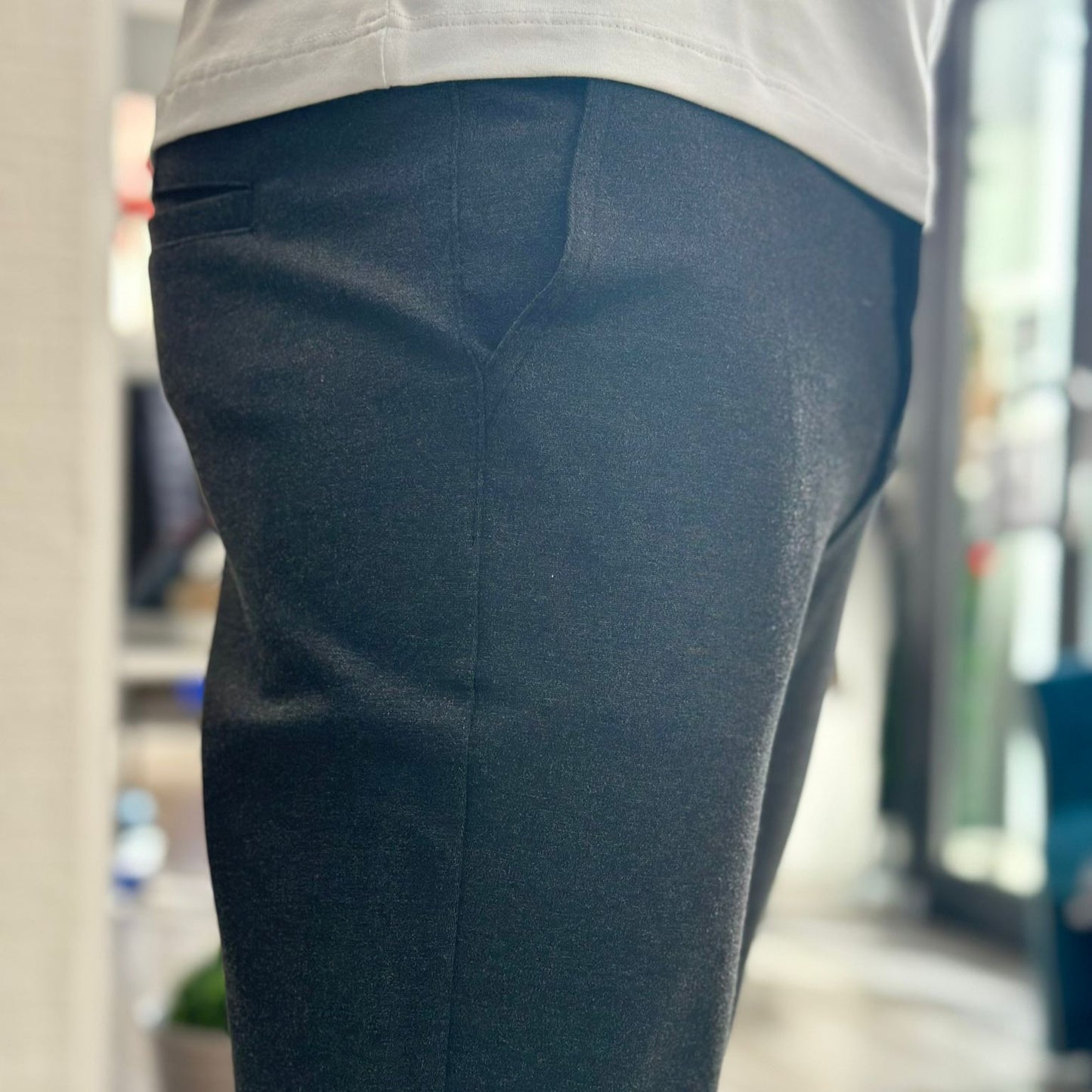 PANTALONE CAPRI UGF 3358 GREY